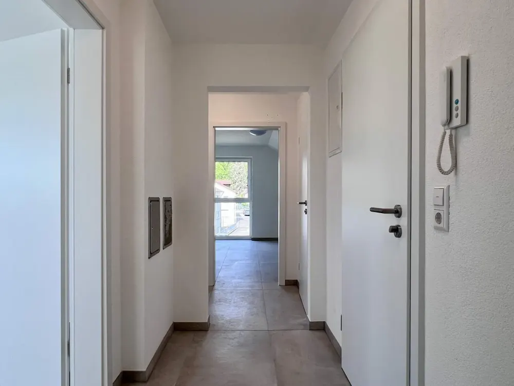 73207 Plochingen: Erstbezug nach Kernsanierung: 3,5-Zi-DG-Wohnung. Balkon. Inkl. EBK. Stellplatz.