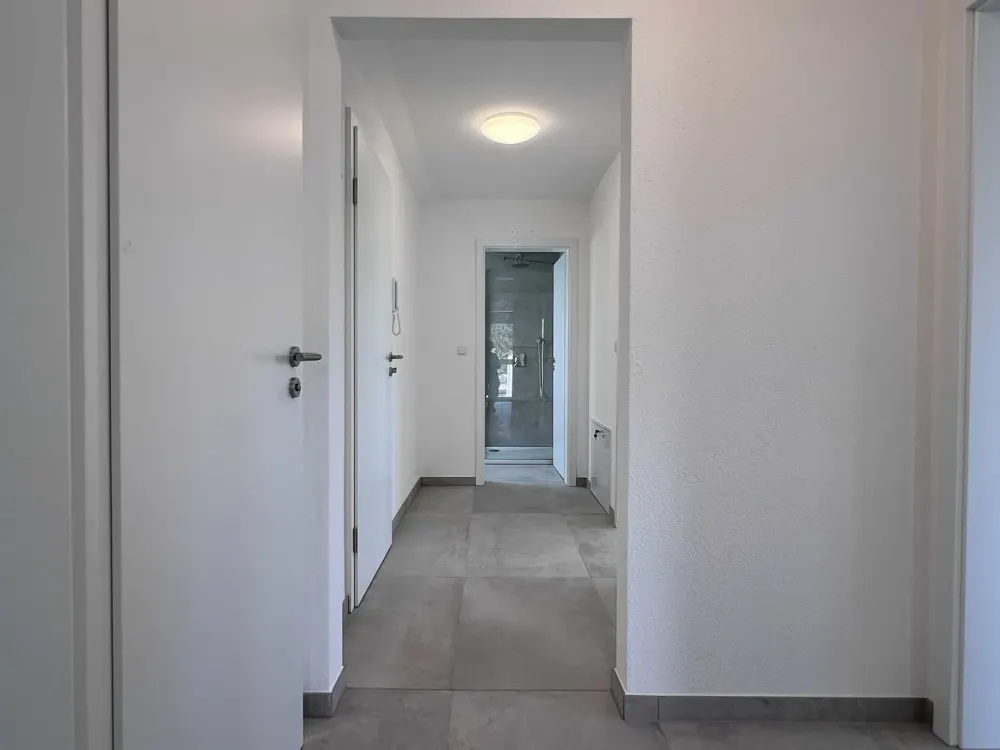 73207 Plochingen: Erstbezug nach Kernsanierung: 3,5-Zi-DG-Wohnung. Balkon. Inkl. EBK. Stellplatz.