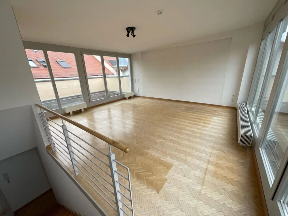 Gem in Erfurt Old Town: Terraced House with 3 Balconies and Garage