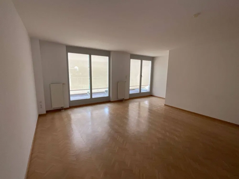 Gem in Erfurt Old Town: Terraced House with 3 Balconies and Garage