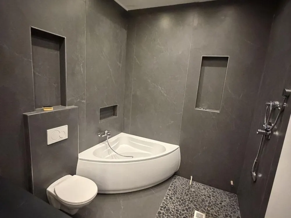 Exklusives Wohnen in Kronberg im Taunus: Große stilvolle Luxuswohnung im 1. OG zu vermieten [HMR-O52E07] [HMR-O52E07]