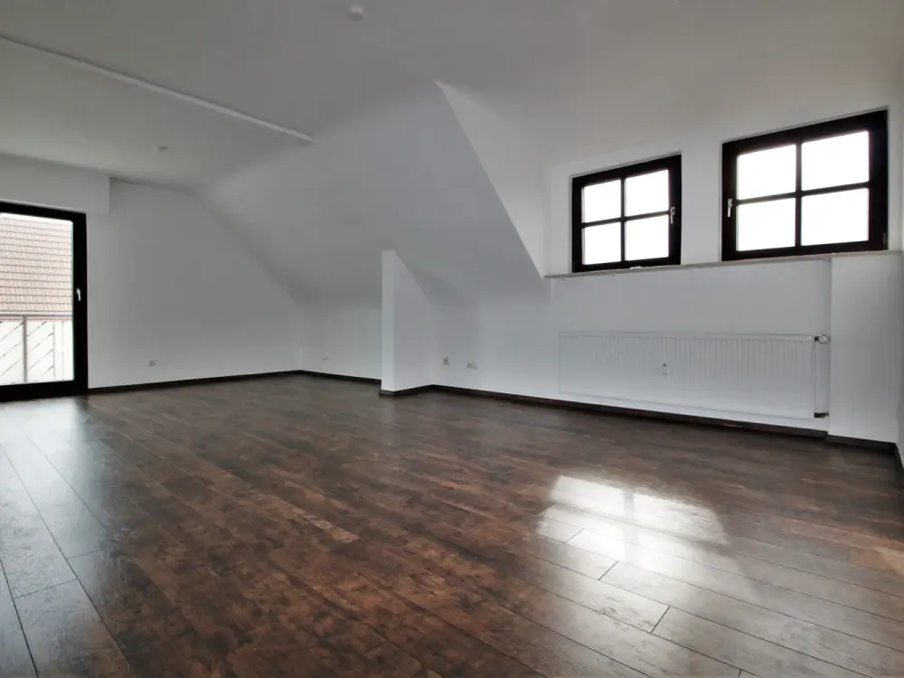 Wohnen in absoluter TOP Lage in Seligenstadt am Main - 5-Zimmer- Maisonette-Dachgeschosswohnung