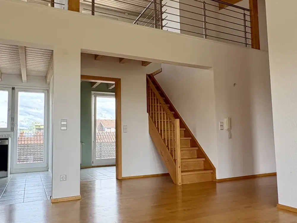 Zauberhaftes 5,5-Zimmer-Penthouse-Loft mit grüner Aussicht