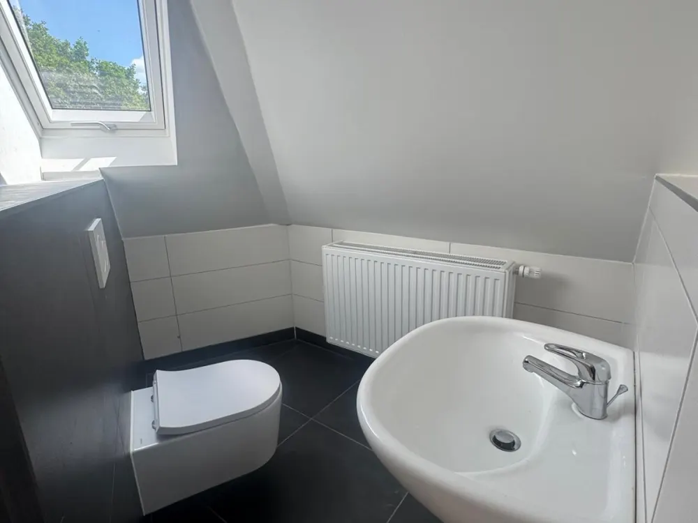 2 Zimmer renovierte Maisonette Wohnung