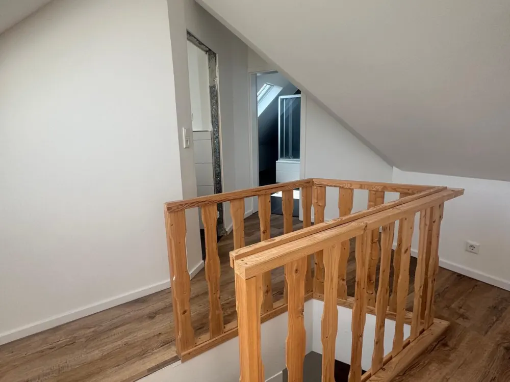 2 Zimmer renovierte Maisonette Wohnung