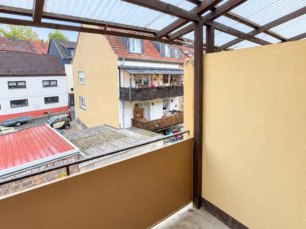 Frisch renovierte 2 ZKB | 65 m² | Balkon |