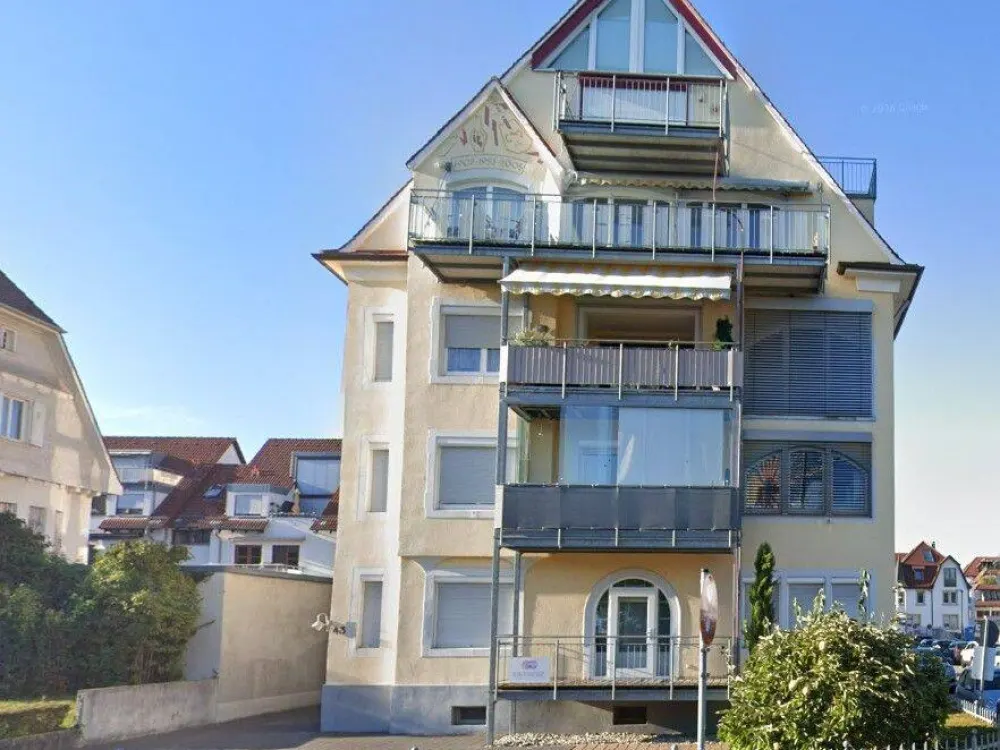 Traumhafte 6-Zimmer-Altbauwohnung mit toller See und Bergsicht in Friedrichshafen