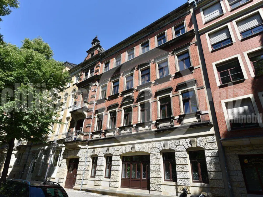 *Einzigartige 3-Raum-Altbau-Wohnung l Stuck l 2 Balkone l freier Blick ins Grüne!*