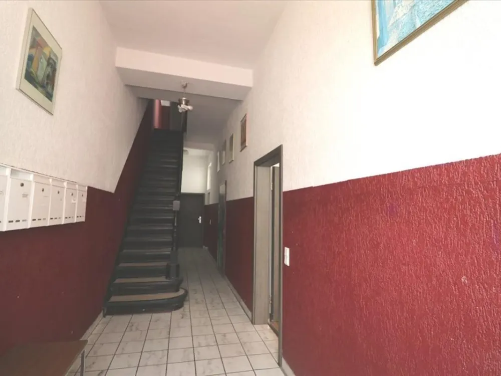 *3 Zimmer mit Flair im Dachgeschoss* in Krefeld, Hardenbergstr.