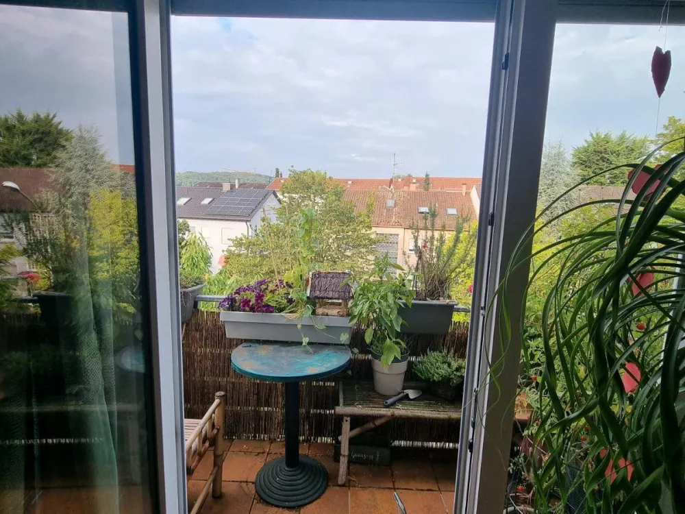 Schöne 2-Zimmer Dachgeschosswohnung in ruhiger Lage