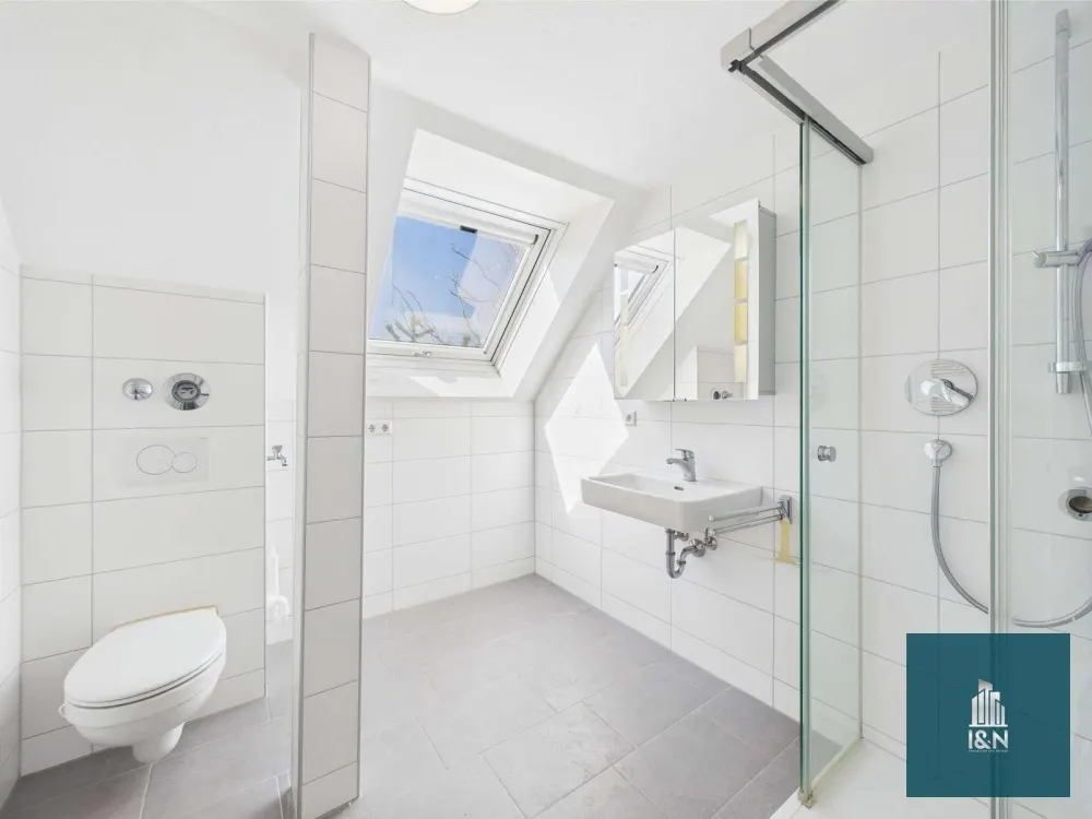 Renovierte 3,5-Zimmer Wohnung mit Außenstellplatz in der Neckarvorstadt