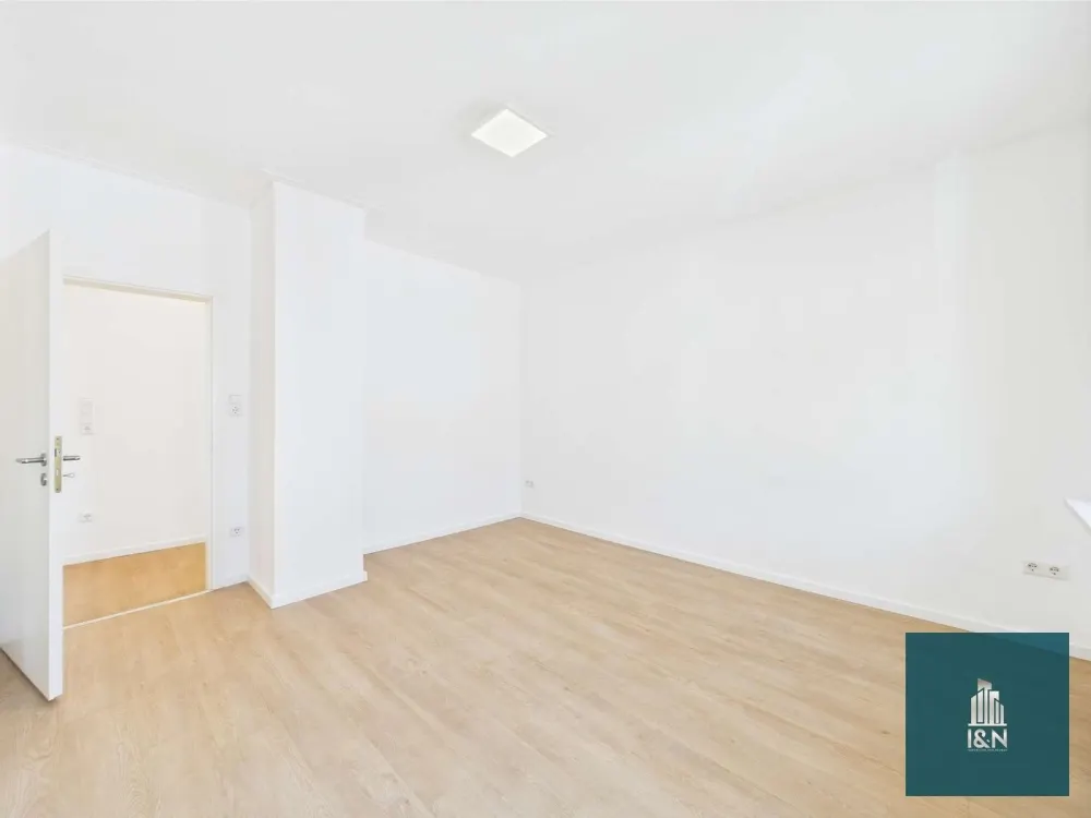 Renovierte 3,5-Zimmer Wohnung mit Außenstellplatz in der Neckarvorstadt
