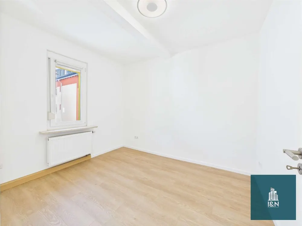 Renovierte 3,5-Zimmer Wohnung mit Außenstellplatz in der Neckarvorstadt