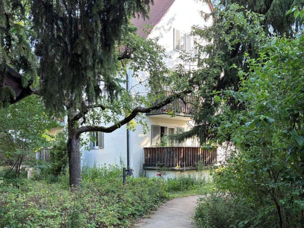 Idyllisch wohnen zwischen Stadt und Park