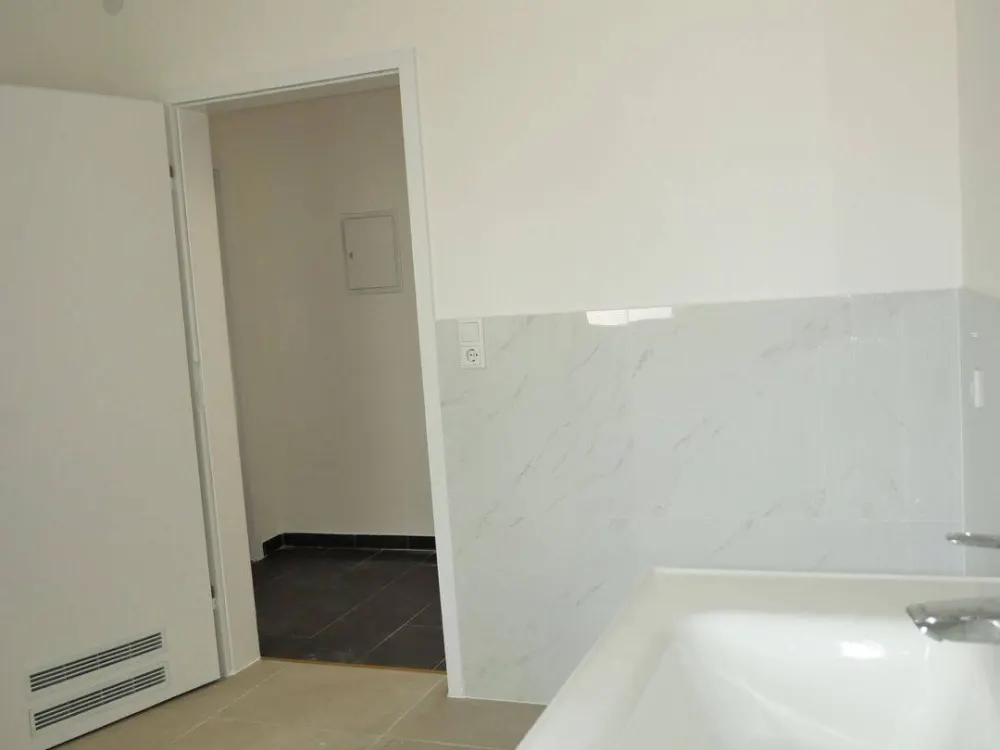 Charmante 2-Zimmer-Wohnung im kernsanierten Altbau in Mögeldorf