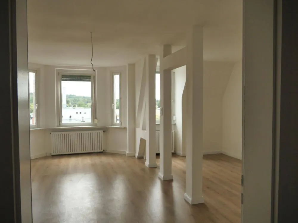 Charmante 2-Zimmer-Wohnung im kernsanierten Altbau in Mögeldorf