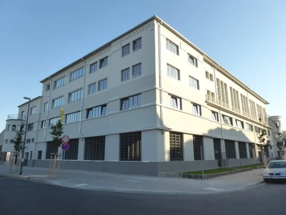 Exclusive 2-Room Apartment Near the Elbe