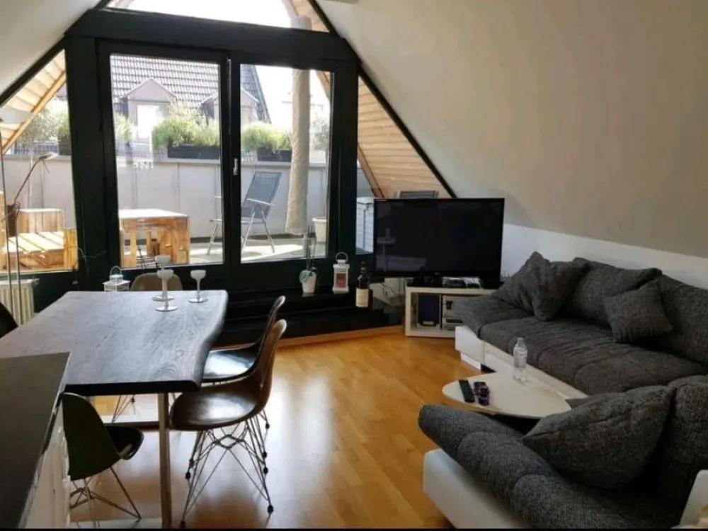 Schöne Maisonette Wohnung mit Terrasse in Köln