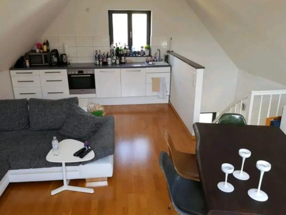 Schöne Maisonette Wohnung mit Terrasse in Köln