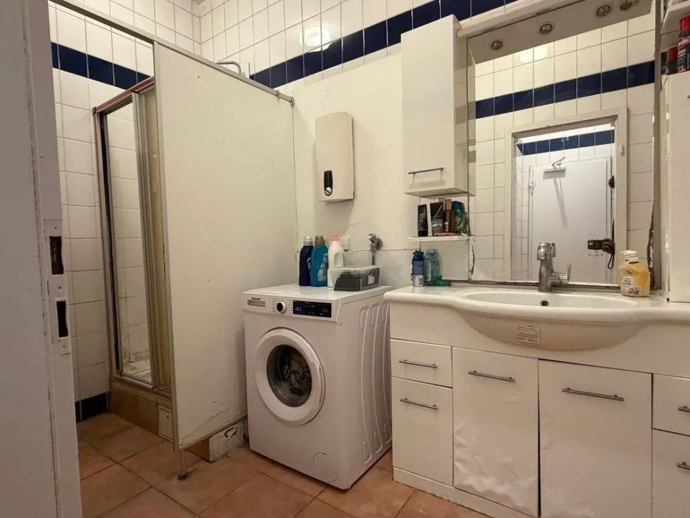Zimmer in 5er-WG frei, zentrale Lage