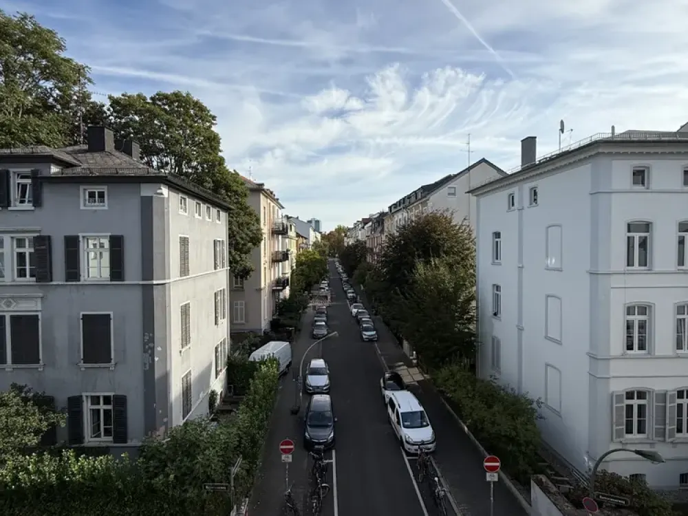 Lebendiges Nordend: Kompakte 2-Zimmer-Wohnung im Bornwiesenweg