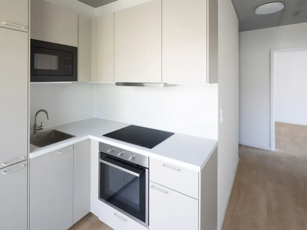 Accommodation for Students/Trainees - Cozy Room in a 3-Person Shared Apartment for Rent