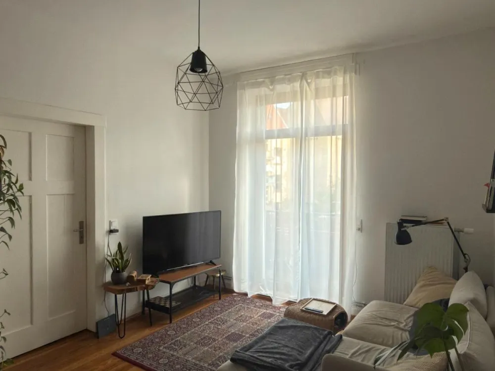 2 Zimmer Altbauwohnung mit Balkon, Nauwieser Viertel