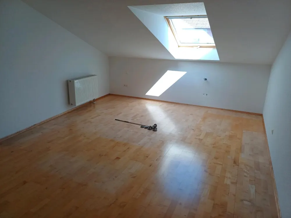 Waldbronn 4 Zimmer 115m2 DG Balkon Aufzug vorhanden Reichenbach