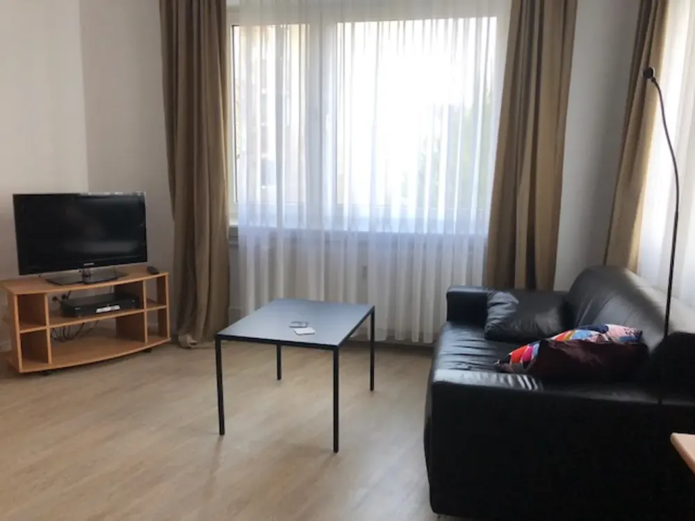 Furnished 1-Room Apartment in Frankfurt Westend-Süd