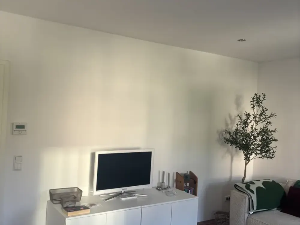 Stuttgart: Helle 2-Zimmer-Wohnung in schöner Lage