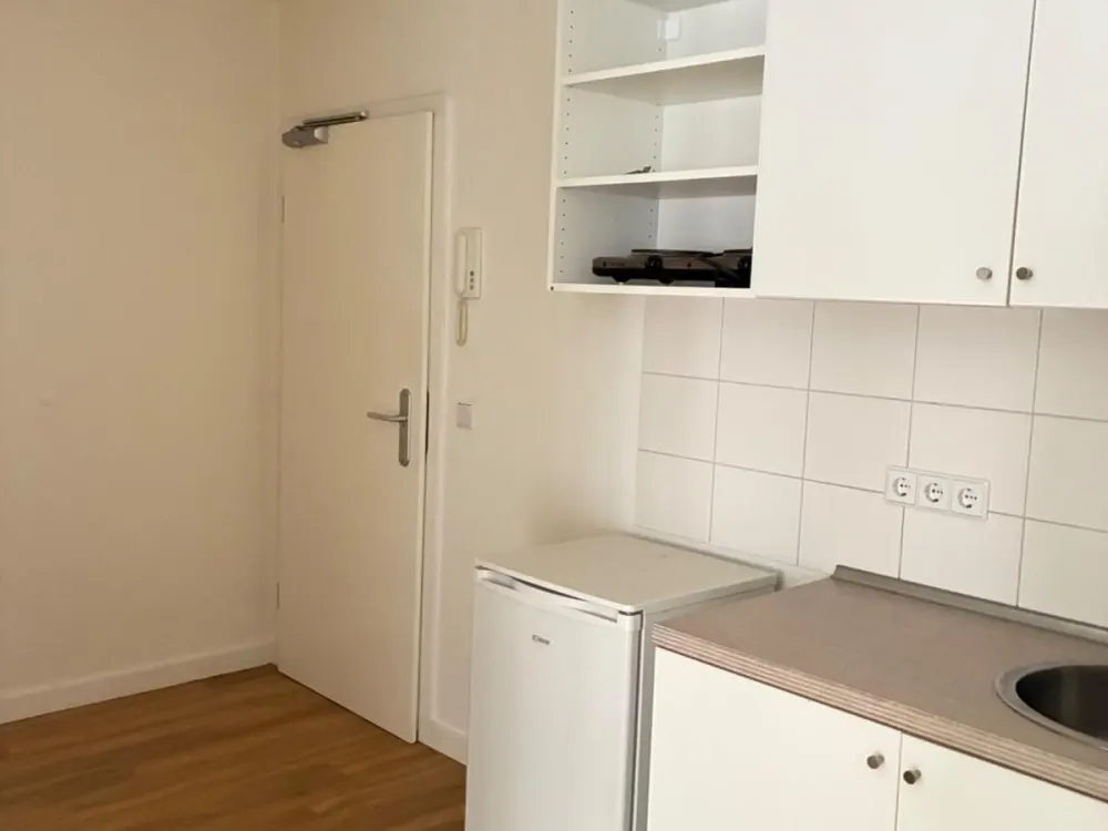 Helles Apartment mit Aufzug und Pellet-Heizung in Dresden, Hechtstraße (01097)