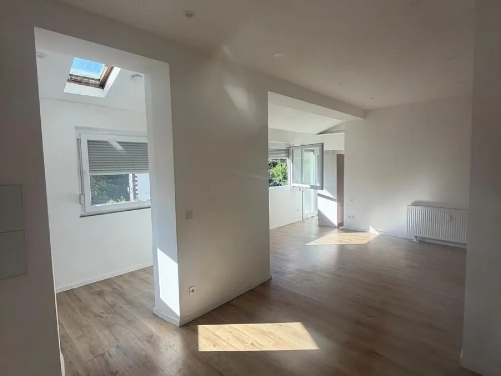 Modern 1.5-Room Apartment with Huge Roof Terrace in Neunkirchen