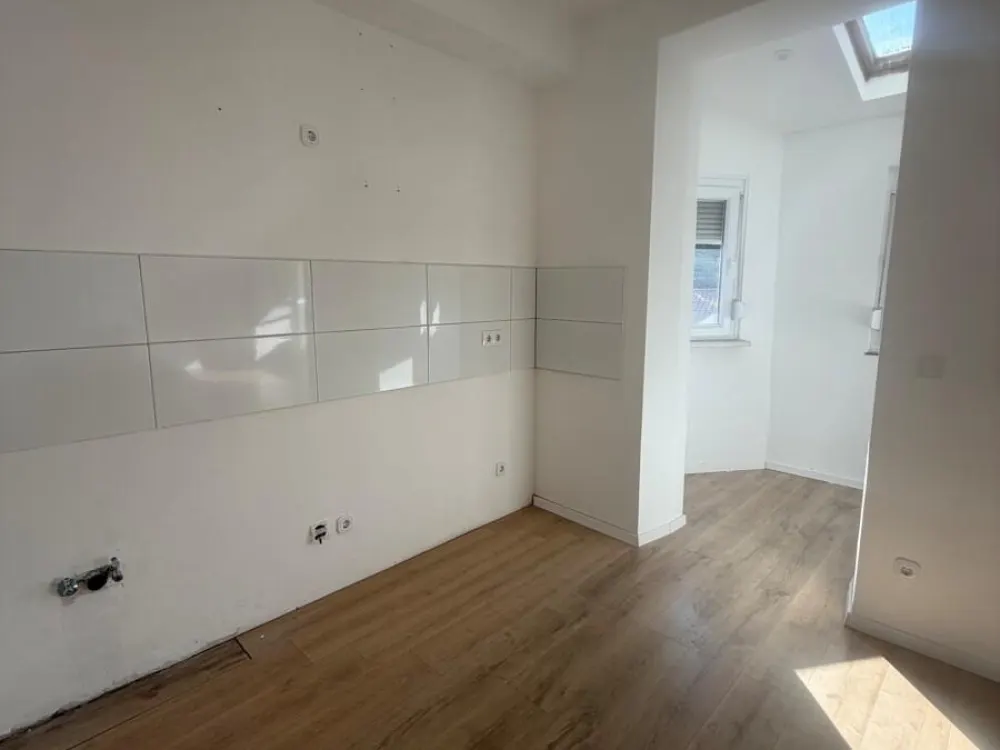 Modern 1.5-Room Apartment with Huge Roof Terrace in Neunkirchen
