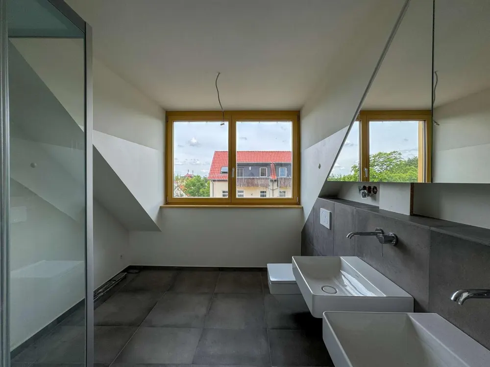 Wohnen am See: 3-Zi-Whg. mit Balkon inkl. Seeblick und Gäste-WC