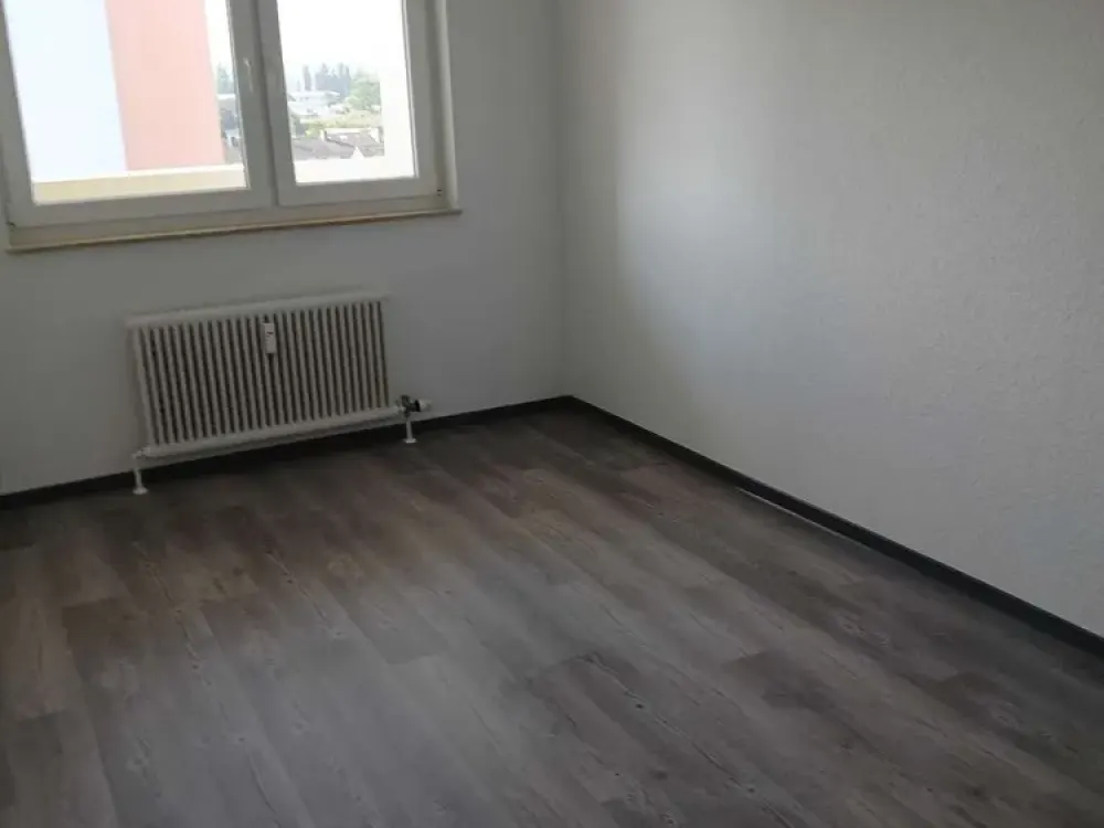 Neu renovierte 4 Zimmer Wohnung in Dietzenbach