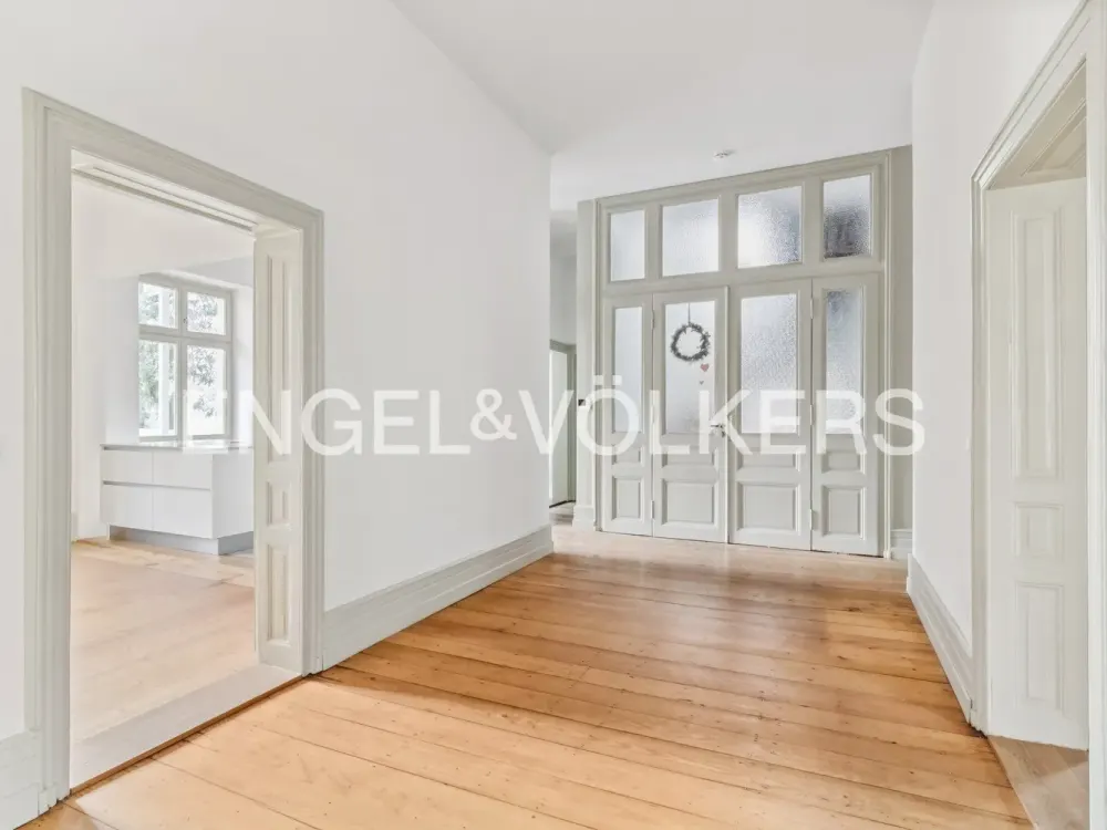 Topsaniertes Stilaltbau-Juwel mit Garten