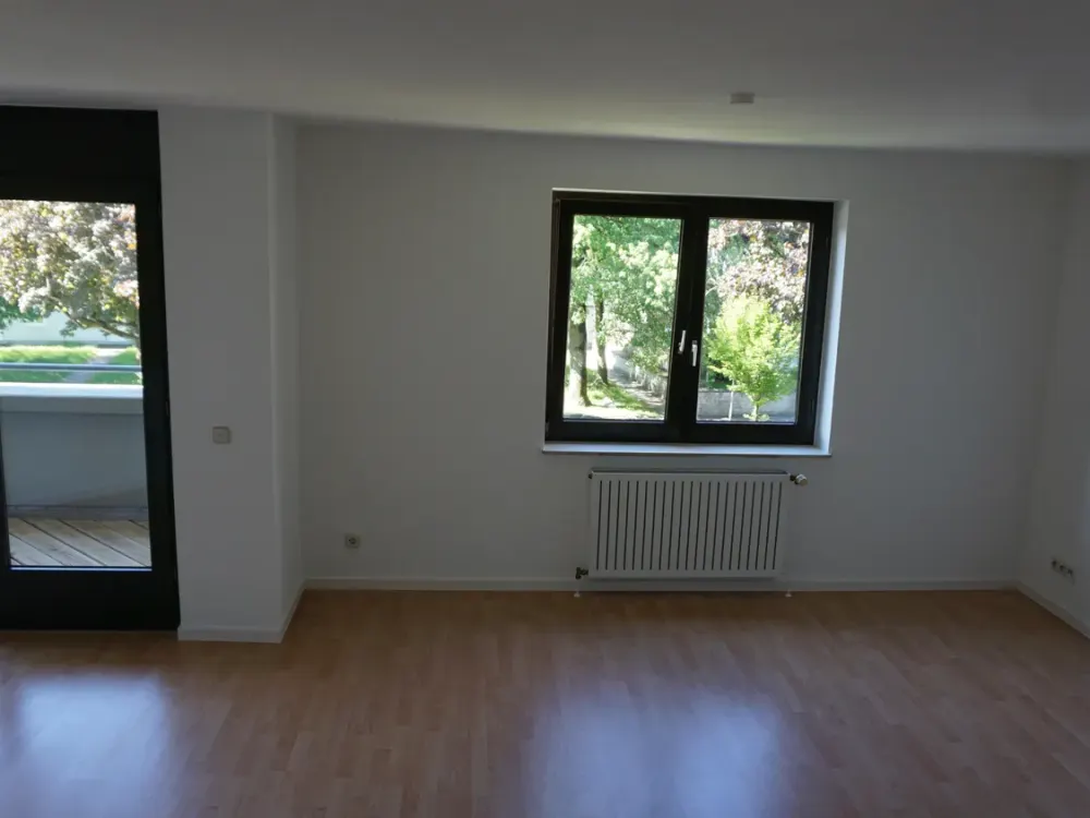 Bright Single Apartment with South-facing Loggias and Underground Parking in the Center of Paderborn