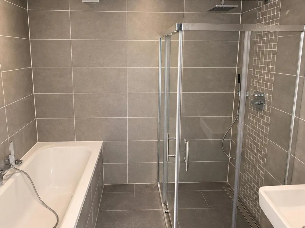 Erstbezug 4-Zimmer-Wohnung(Kernsaniert) in der Oststadt / Zentrum
