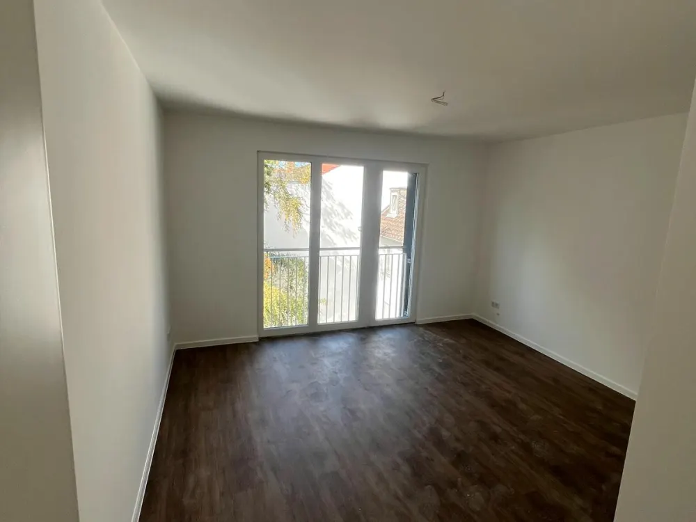 Erstbezug 4-Zimmer-Wohnung(Kernsaniert) in der Oststadt / Zentrum
