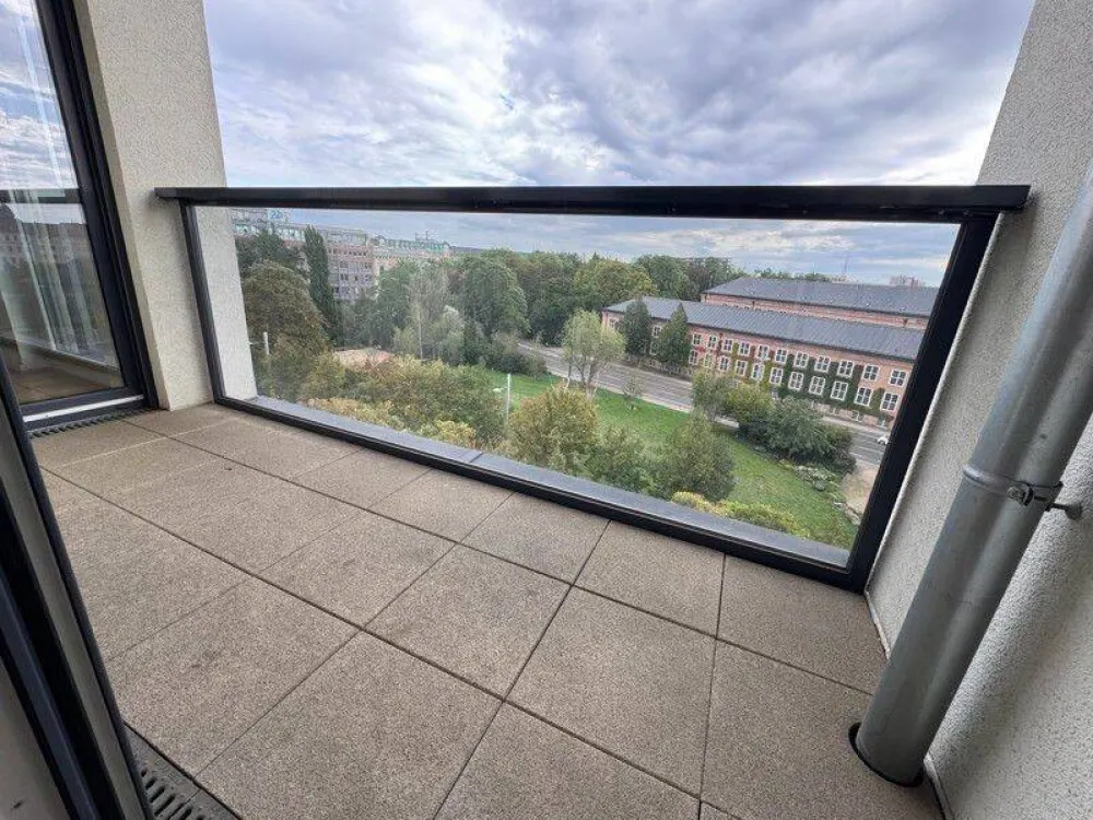 Reinkommen und Wohlfühlen: 2-Zimmer-Wohnung mit EBK in zentraler Lage