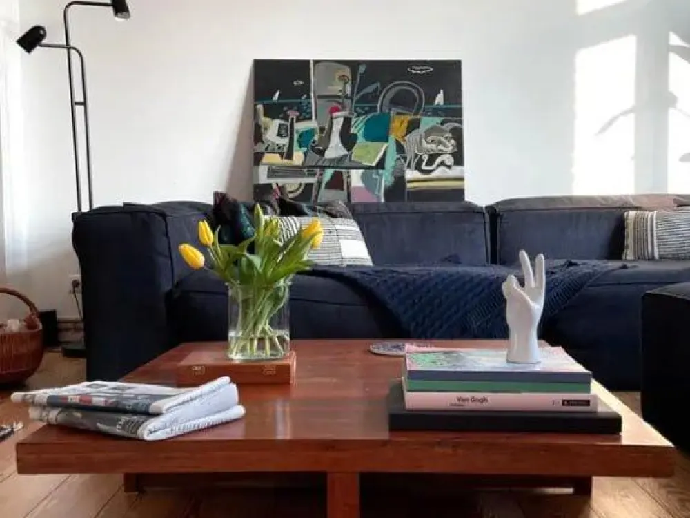 Möblierte 3-Zimmer-Altbauwohnung mit Balkon & Loggia in Hamburg-B