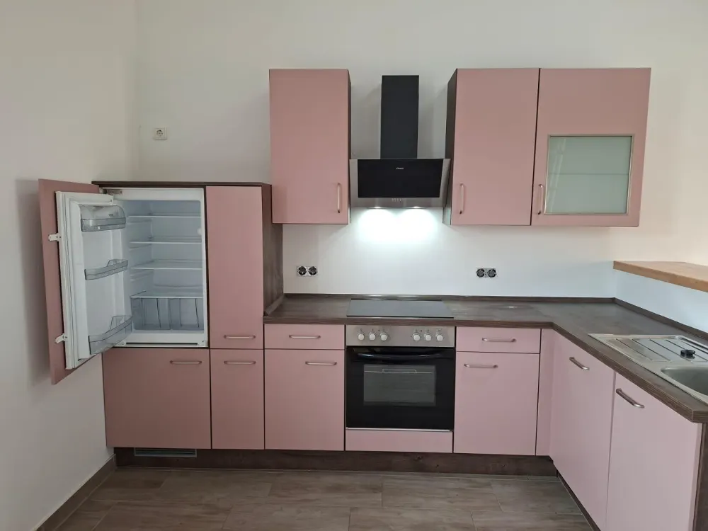 Große Dachgeschosswohnung mit Dachterrasse und Fußbodenheizung