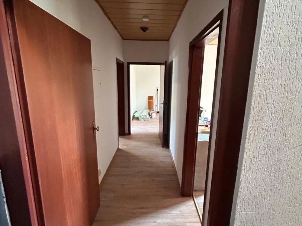 Beautiful, bright 3-room ground floor apartment with balcony in Bous