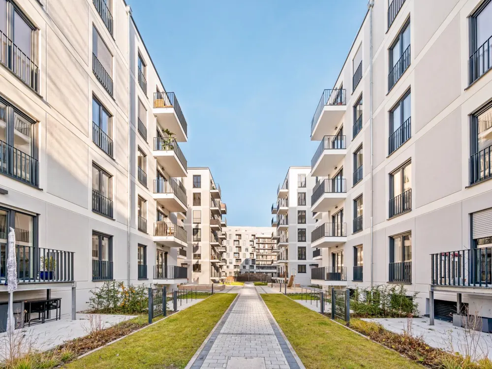 Exklusives Apartment in Friedenau: 2-Zimmer-Wohnung mit Einbauküche und Balkon
