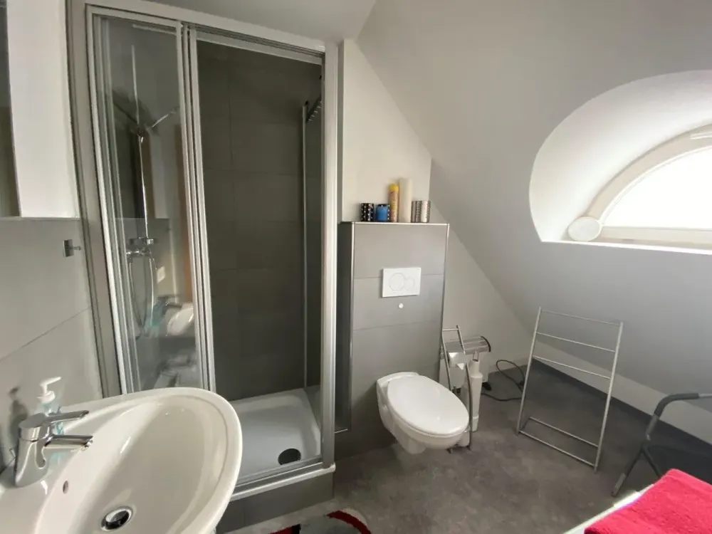 Großes WG-Zimmer in Oberuhldingen, seenah