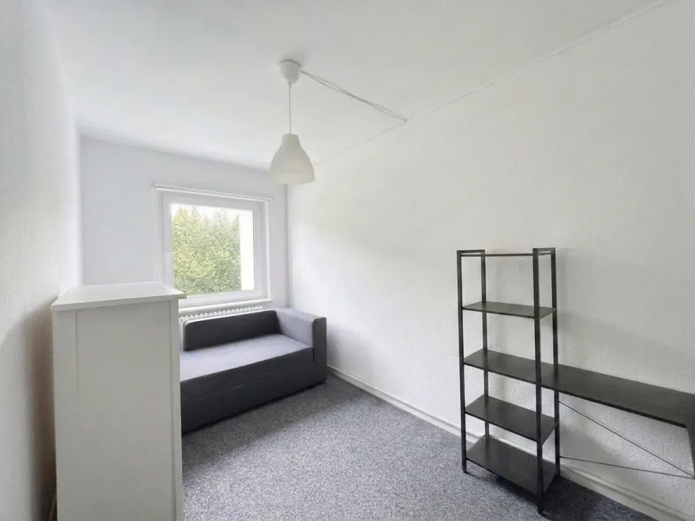Attraktive 2,5-Zimmer-Wohnung im Hochparterre in Wedel, Wentzel Dr.