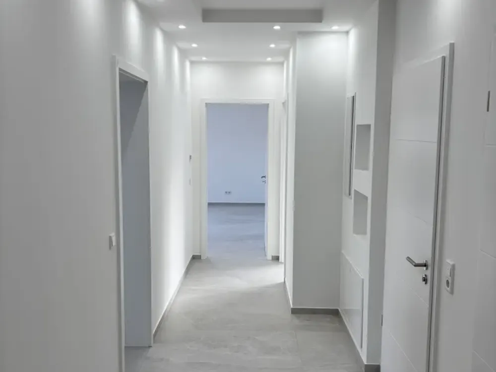 Luxus-Neubauwohnung mit PV-Anlage & niedrigen Energiekosten in TOP-LAGE