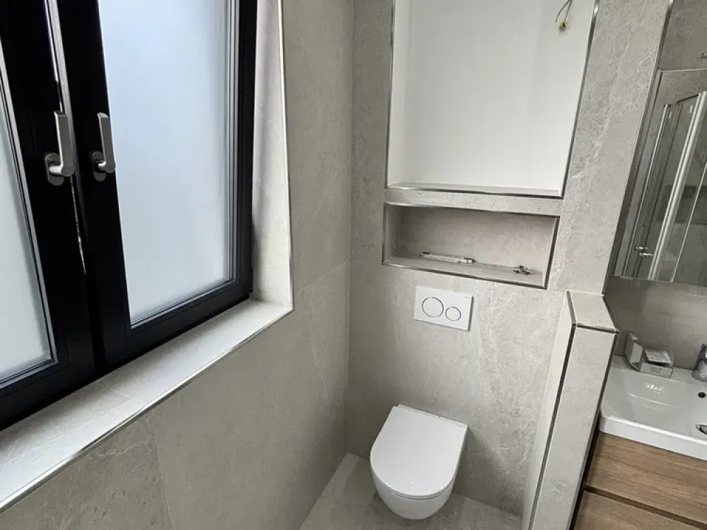 Luxus-Neubauwohnung mit PV-Anlage & niedrigen Energiekosten in TOP-LAGE