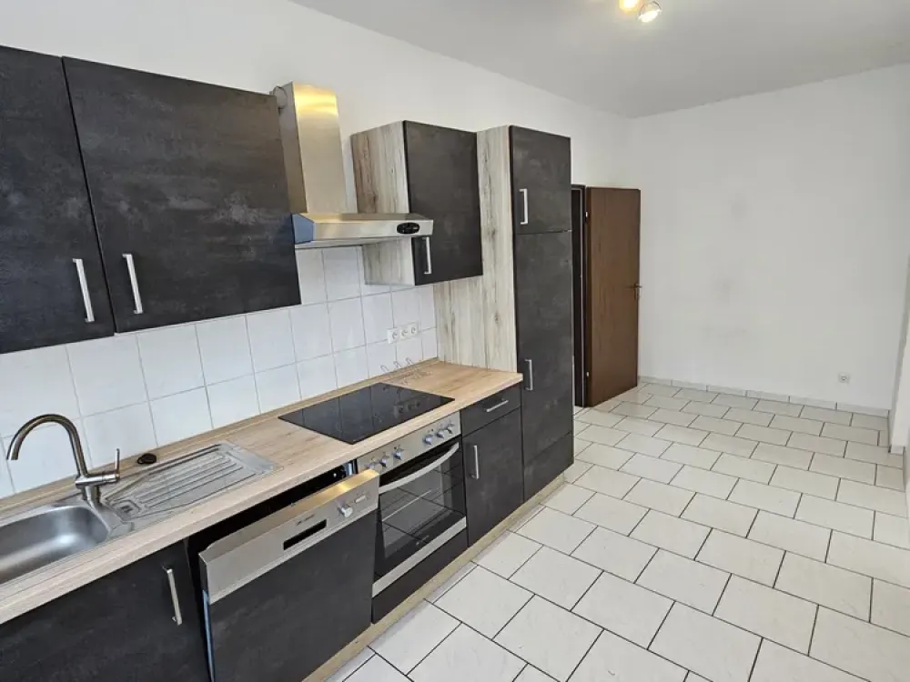 Ab Sofort-Schöne 75m² Wohnung (Innenstadt Dortmund): 3 Zimmer, Einbauküche, Bad m. Fenster/Gäste WC