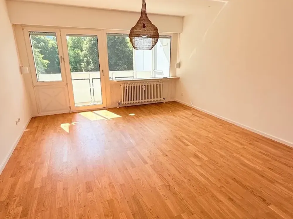 Lichtdurchflutete 3-Zimmer-Wohnung mit Balkon und Einbauküche